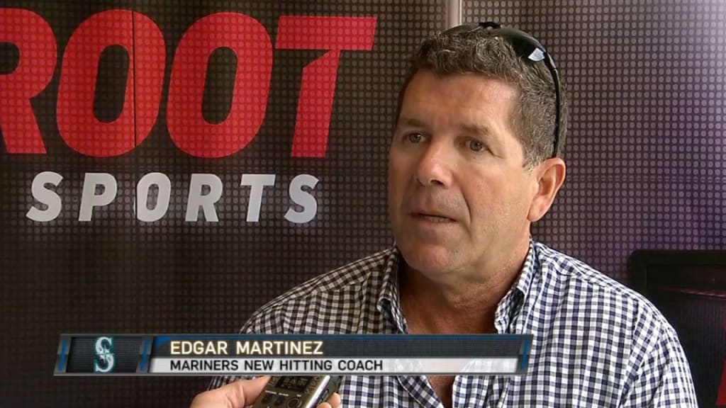 Edgar Martinez steps down as Mariners' hitting coach