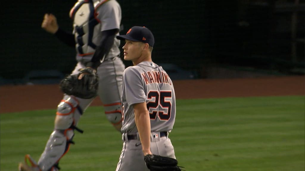 Elk Grove High School and Milwaukee Brewers star hits home run