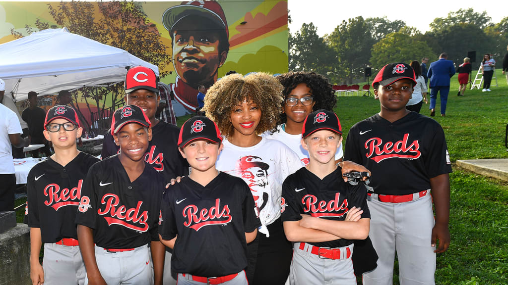 Joe Morgan mural dedicated at Reds Youth Academy 