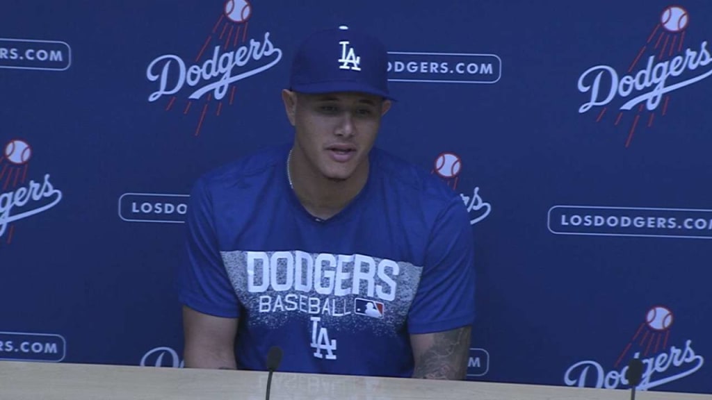 Manny Machado makes his Miller Park debut -- with the Dodgers