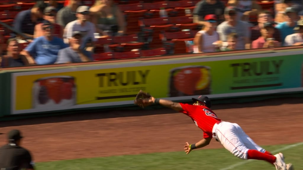 Jeter Downs' diving catch