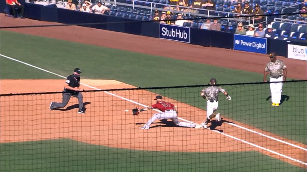 Chris Devenski shuts door in 9th