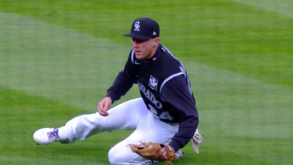 Rockies infielders Nolan Arenado, DJ LeMahieu win Gold Gloves - Purple Row