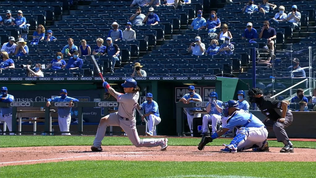 Andrus gets 4 hits, Rangers beat Jays 7-3 to avoid sweep