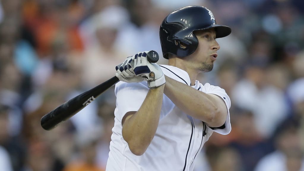 Detroit Tigers' Don Kelly watches the flight of his ball during the fourth inning of a baseball game against the Toronto Blue Jays in Detroit, Tuesday, June 3, 2014. (AP Photo/Carlos Osorio)