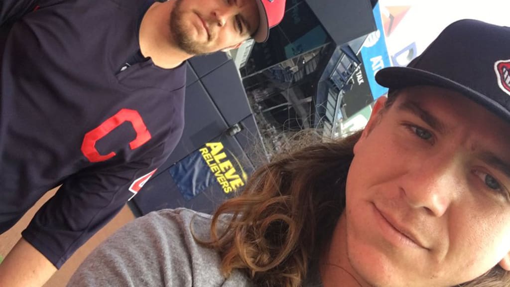 A fan didn't have anything for Mike Clevinger to sign, so he