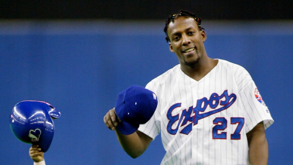 Wearing his dad's No. 27, Vladimir Guerrero Jr. received a hero's welcome  at Olympic Stadium