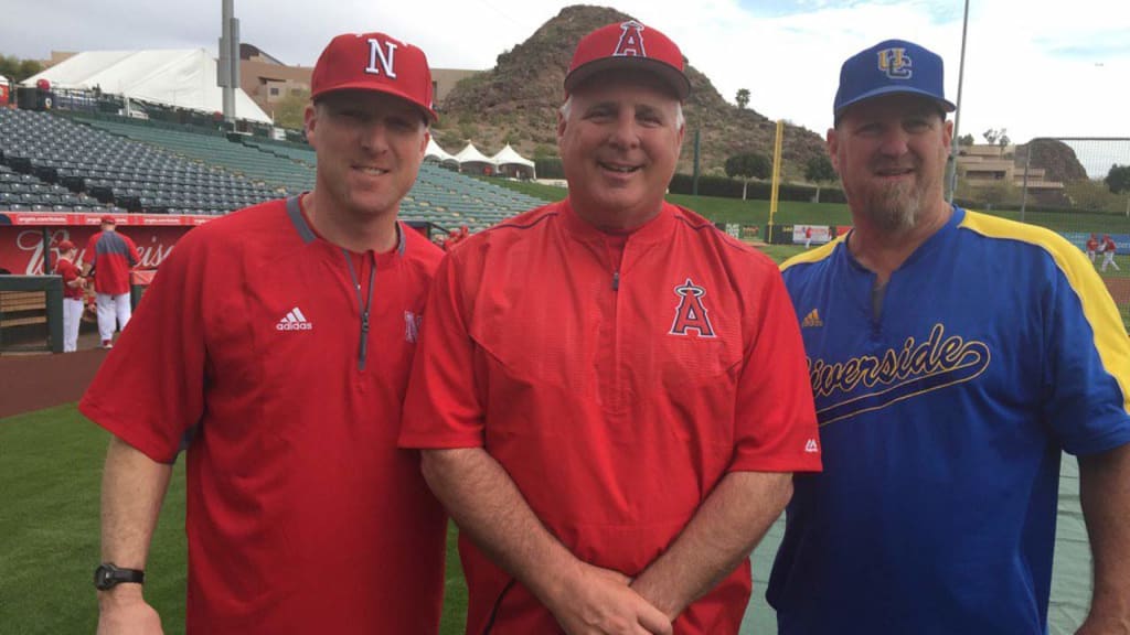 Has the effort to bring Mike Scioscia back to the Dodgers already begun? -  Halos Heaven