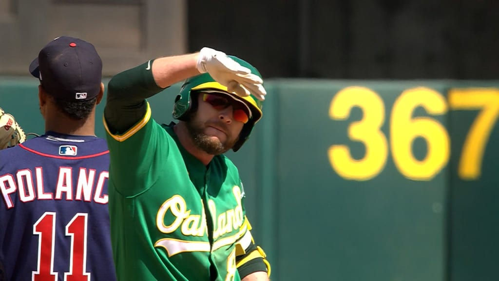 A's walk off in error-filled 10th inning