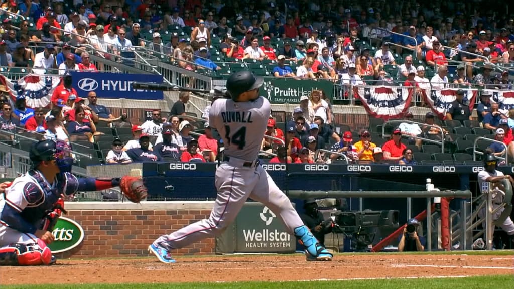 Adam Duvall's 3-run shot