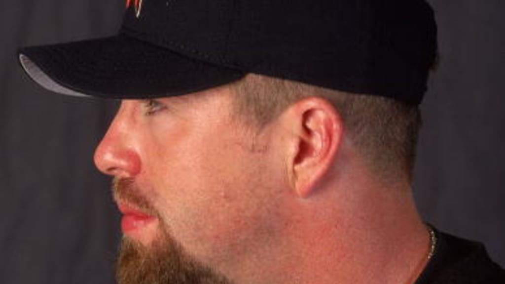 Céspedes Family BBQ on X: Hard to focus on the baseball game with Jeff  Bagwell's goatee in the way  / X