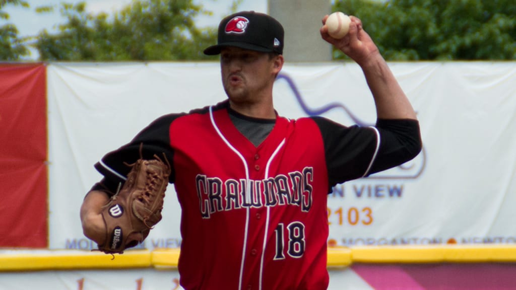 Minor League reliever Nick Dignacco is back on the mound after a stint in the Army. (Crystal Lin)