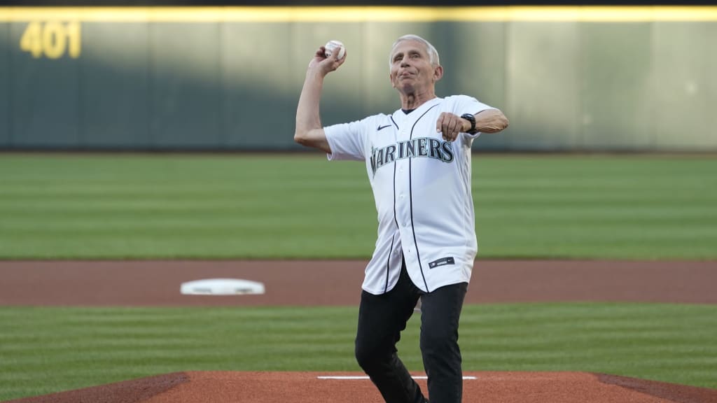 Mariners Going Green! - Lookout Landing