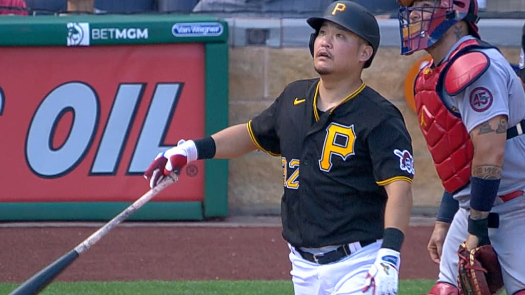 Yoshi Tsutsugo hits walk off home run in Pirates win