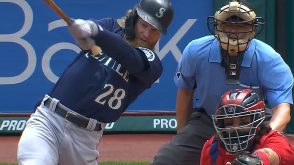 Mitch Haniger forced to leave Mariners game after fouling a ball off his  knee