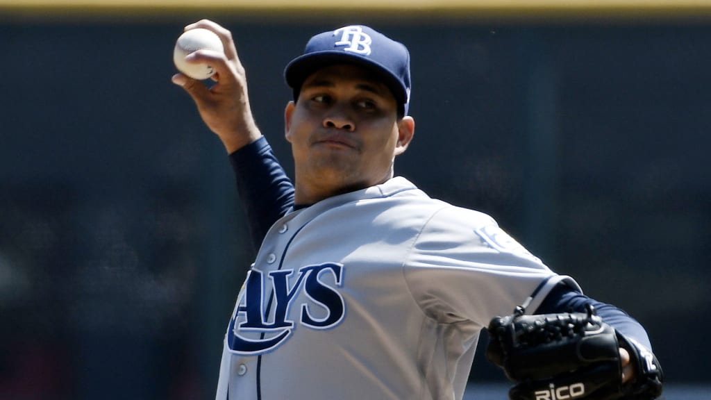 Tampa Bay Rays starting pitcher Yonny Chirinos throws against the Chicago White Sox during the first inning of a baseball game, Wednesday, April 11, 2018, in Chicago. (AP Photo/David Banks)
