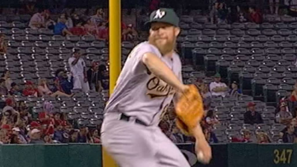 Doolittle notches the save