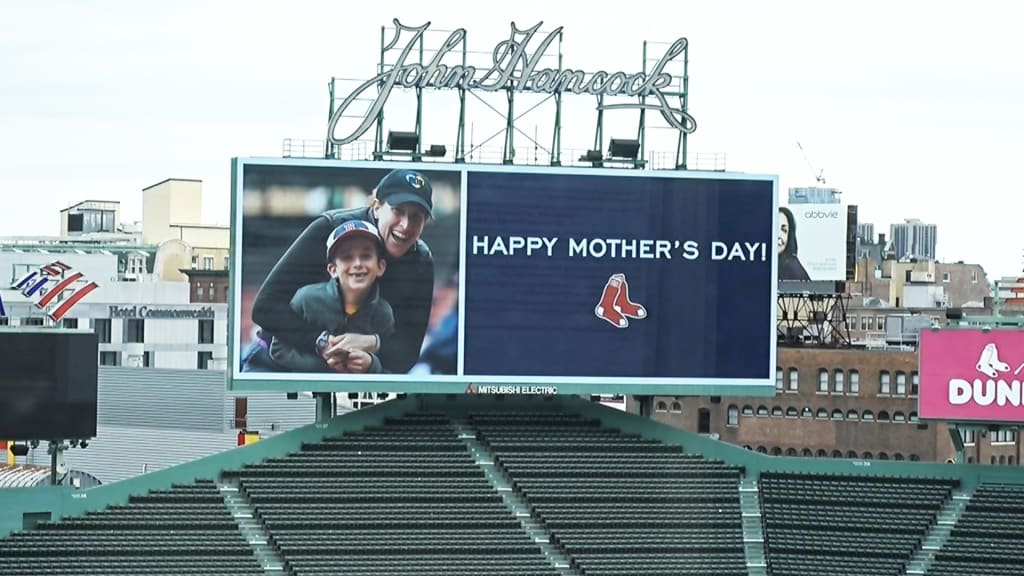 Red Sox video board messages for charity