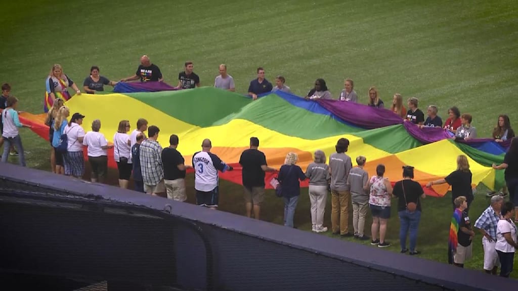 MLB takes part in Pride March for first time