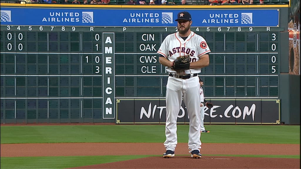 Brantley's clutch hit in 9th lifts Astros over D-backs 2-1