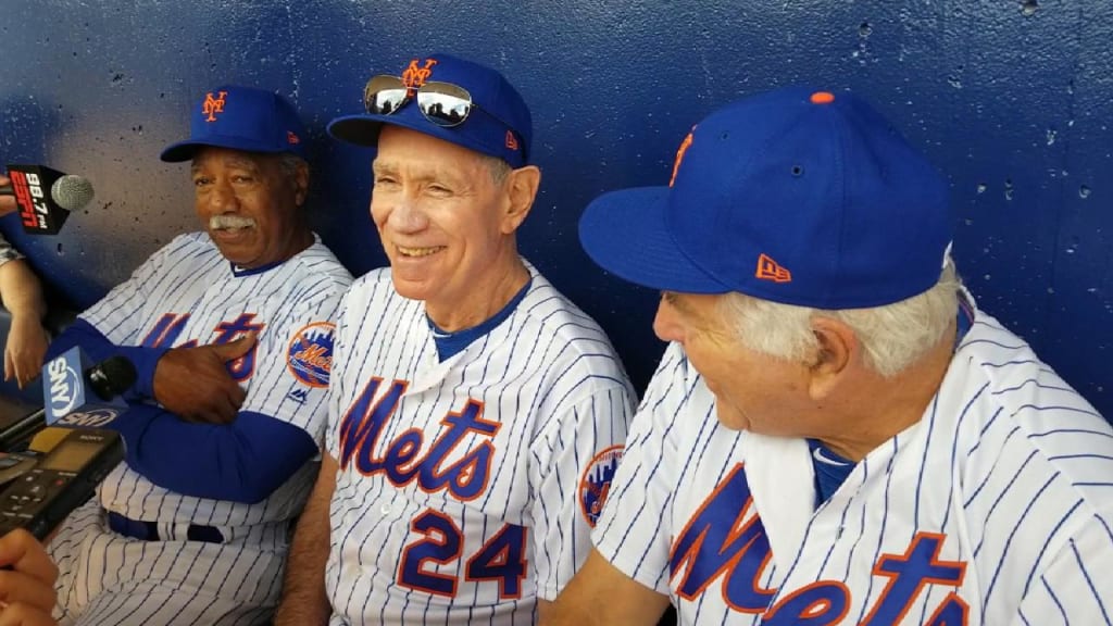 Miracle Mets of 1969 are honored in pregame ceremony at Citi Field – New  York Daily News