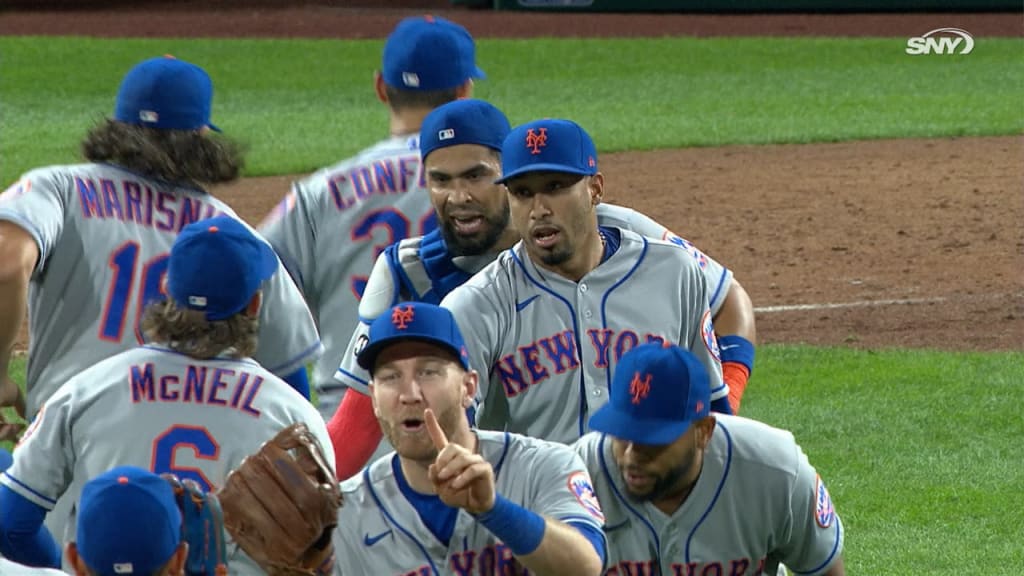 Team Puerto Rico honors Edwin Diaz with jersey in its bullpen - ESPN Video