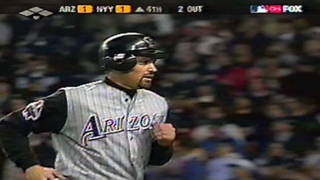 2001: Steve Finley of the Arizona Diamondbacks in action during a