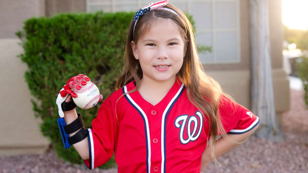 The baby who met Bryce Harper at Spring Training recreated his