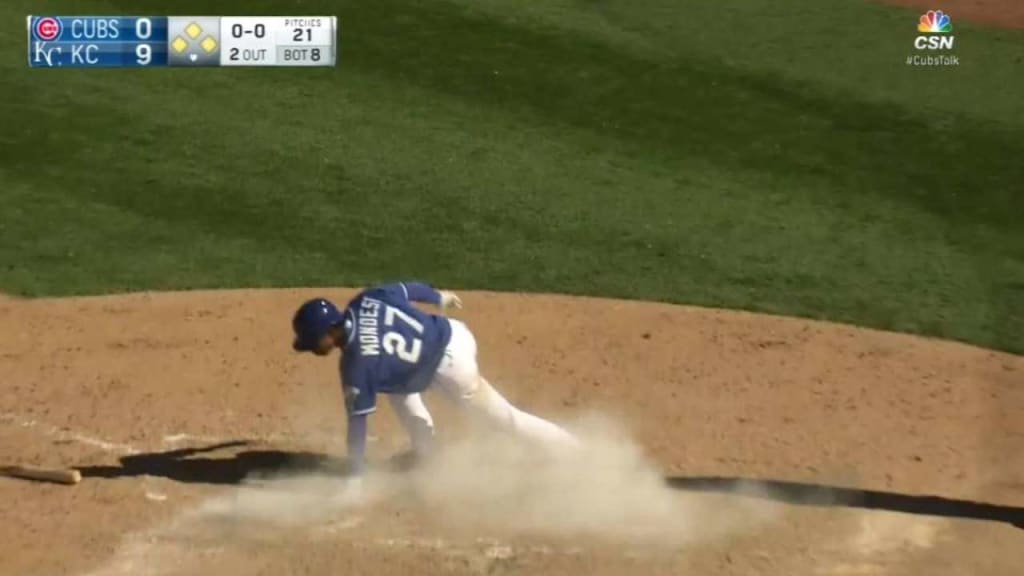 Baseball Team Convinces teammate Jeff Francoeur That Another Teammate Is  Deaf For A Whole Month