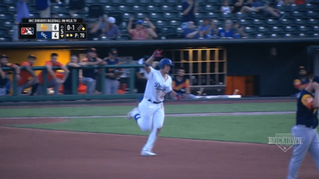 Luis Gonzalez hits first homer into the Rays Tank 