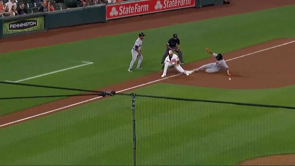 Tigers overcome outfield collision, beat Orioles in opener