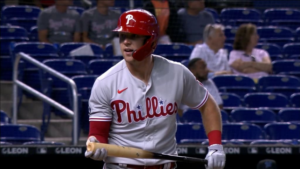 Rhys Hoskins homers again to lead Phillies past slumping Marlins