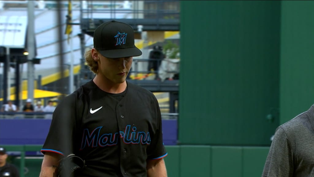 Miami Marlins Ace Undergoes Tommy John Surgery – Inside The Diamonds