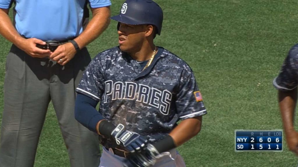 May 04, 2015: San Diego Padres second baseman Yangervis Solarte