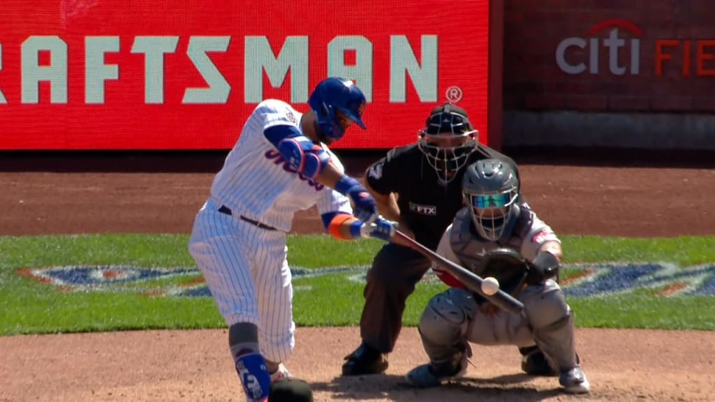 Francisco Lindor treats mom to home run and a Mets win on her first trip to  Citi Field - Newsday