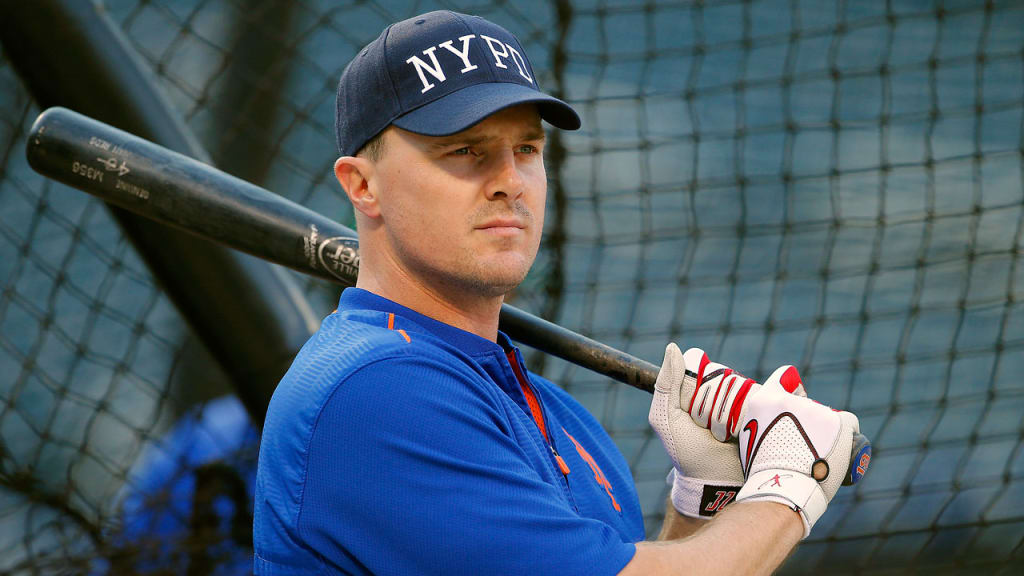 Jay Bruce was among those honoring New York's first responders on Sunday night.