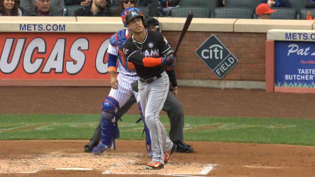 Stanton to defend HR Derby title