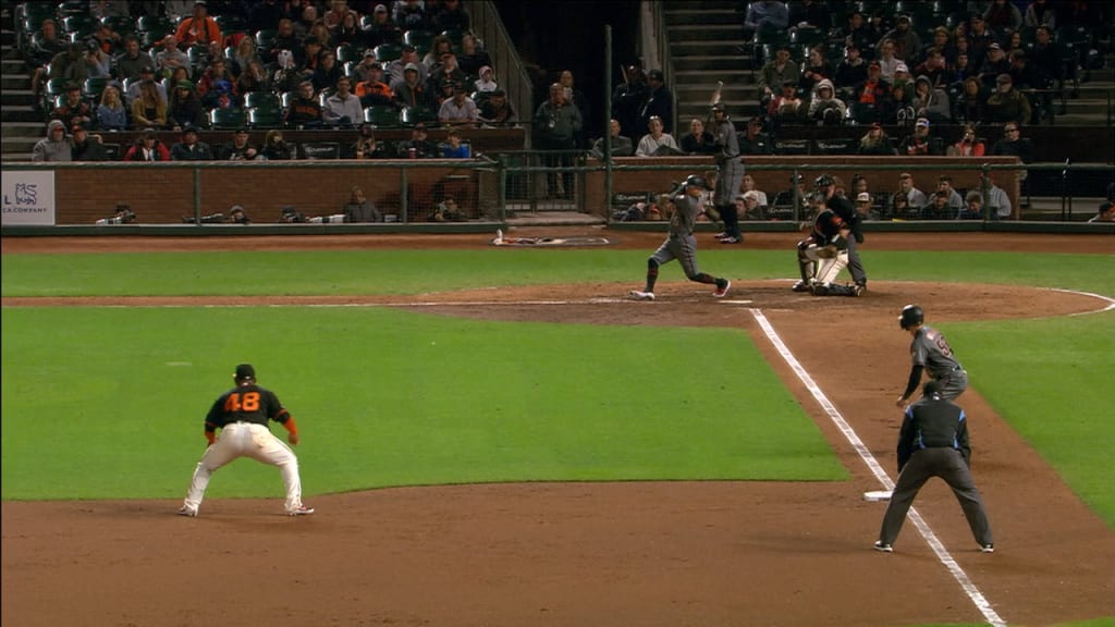 2 score on Vargas' single