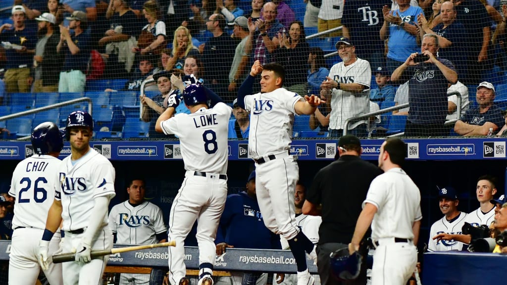 Rays' Ji-Man Choi SMASHES home run, unleashes epic bat flip to tie