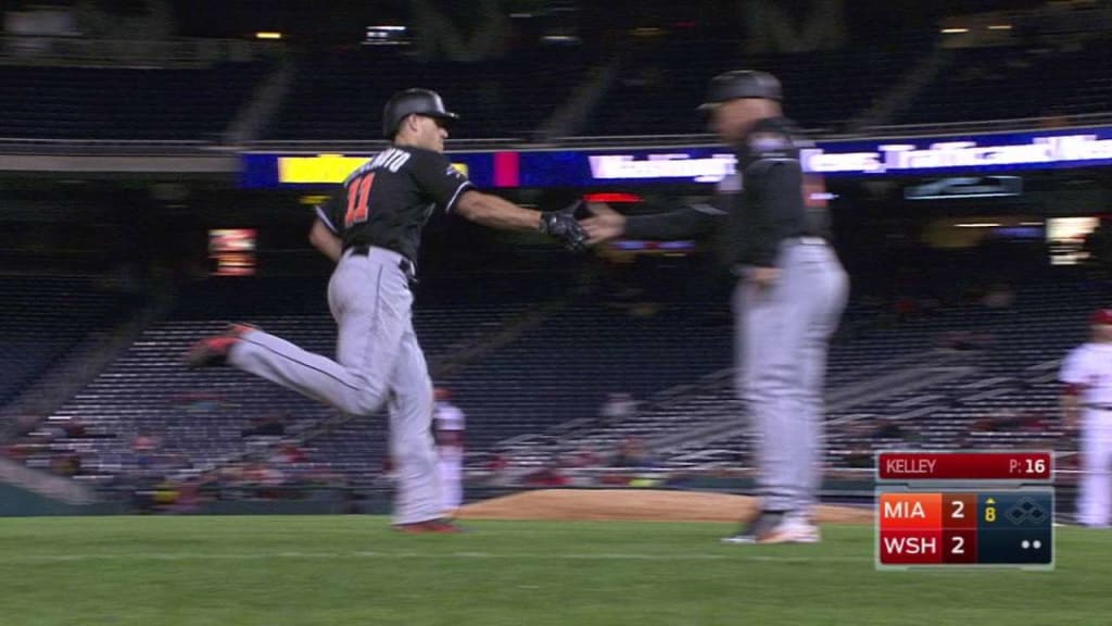 J.T. Realmuto practices catching basestealers