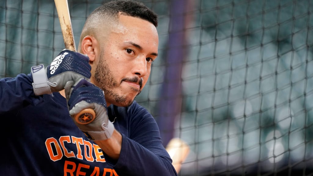 The LA Angels should absolutely sign Carlos Correa if given the chance