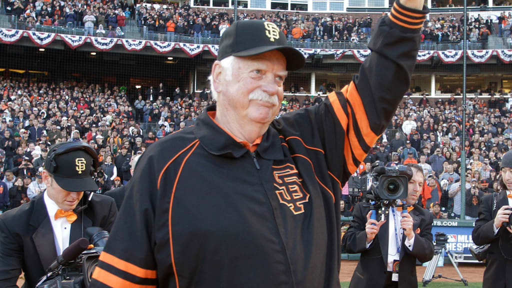 The Giants will unveil a statue of Gaylord Perry on Saturday outside AT&T Park. (AP)