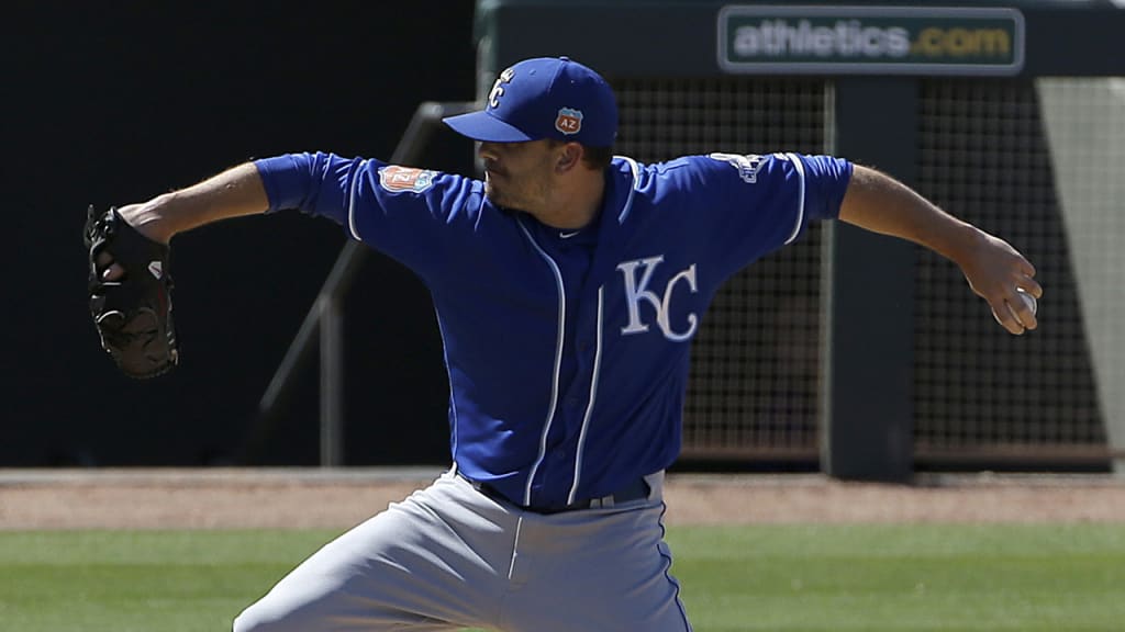 Brian Duensing went 1-0 with a 2.61 ERA in 10 Cactus League appearances. (AP)