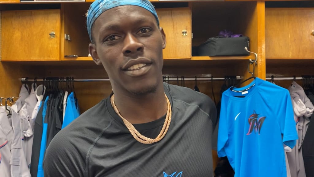 Jorge Soler, Juan Pierre bring kids to spring camp