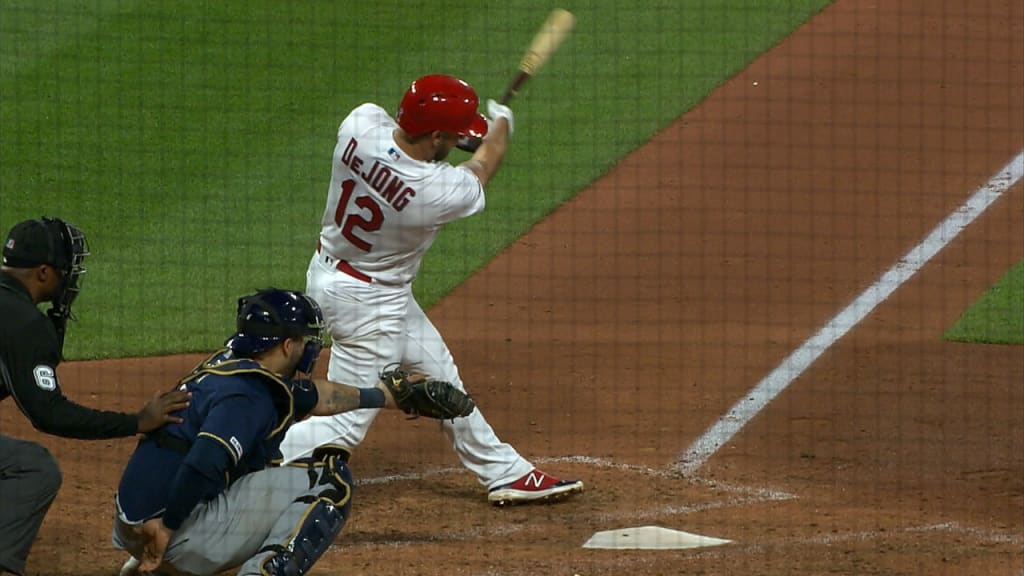 Hicks surrenders tie-breaking homer in 10th, Cardinals fall to