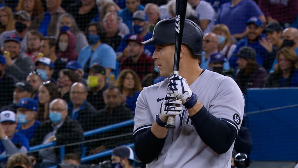 Giancarlo Stanton steps up in a big way in crucial Yankees win