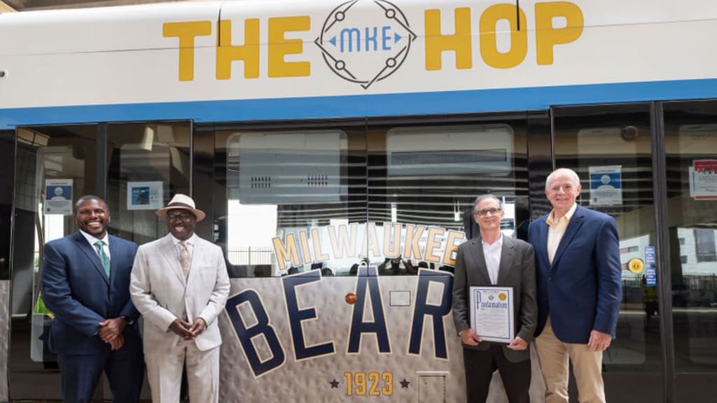 Brewers to honor Negro League legends with African American