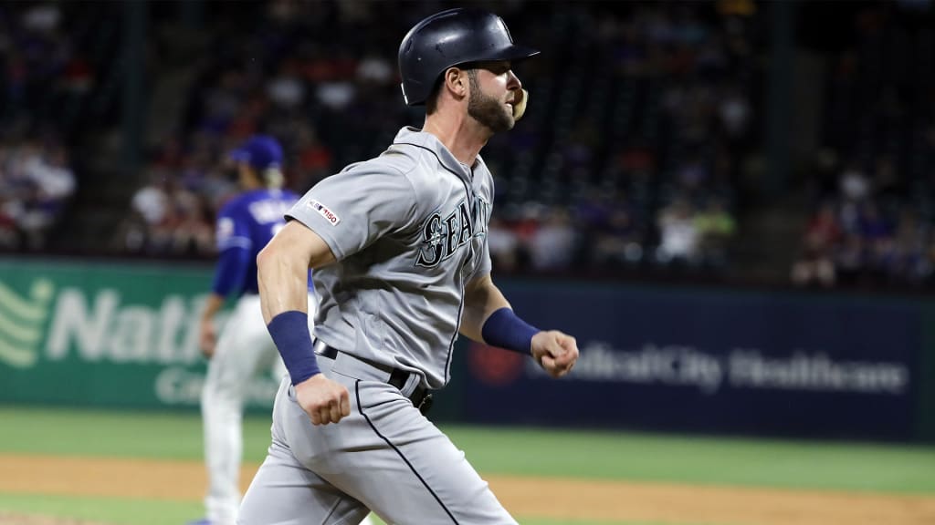 Here's why Mitch Haniger could return to the Mariners, or leave