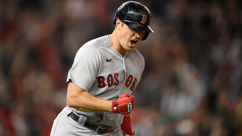 Former Red Sox OF Hunter Renfroe traded from Brewers to Angels