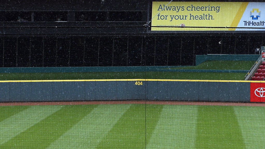 011219 CIN centerfield 1920